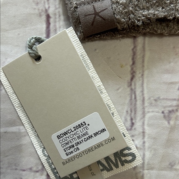 Barefoot Dreams NWT CozyChic Lite Confetti Beanie OS Storm Gray / Dark Brown - Picture 2 of 4